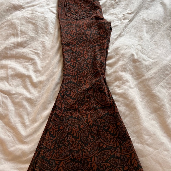 Adorable and very flattering jeans - Picture 2 of 5